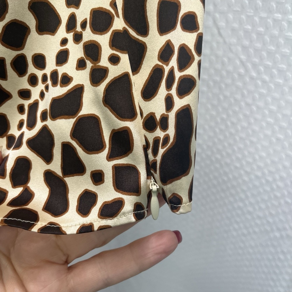 Talbots Silk Brown Giraffe Print Satin Sleeveless Top 14P Classic Mobwife - Picture 6 of 8